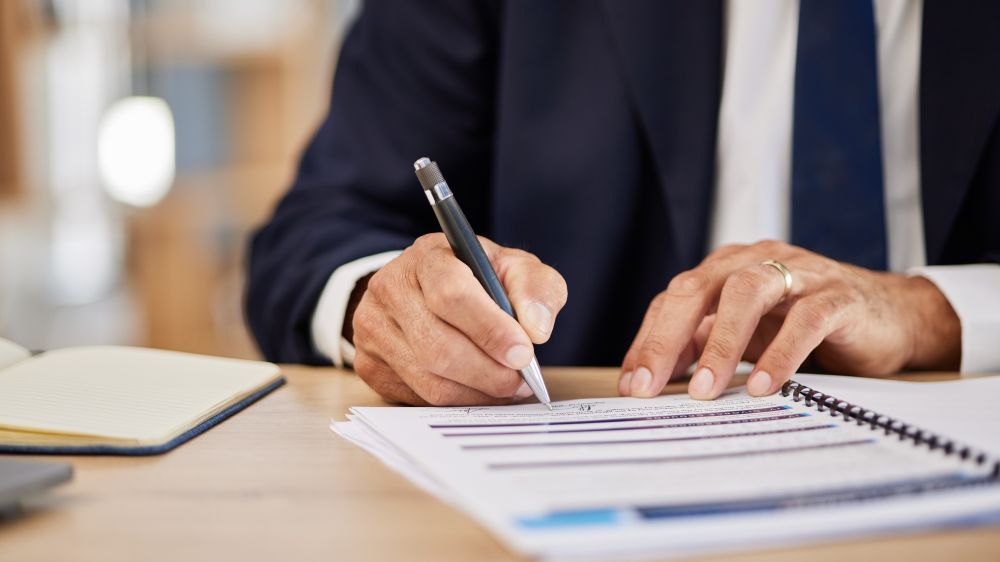 Billede til den relaterede nyhed Det siger din overenskomst: Løn under sygdom